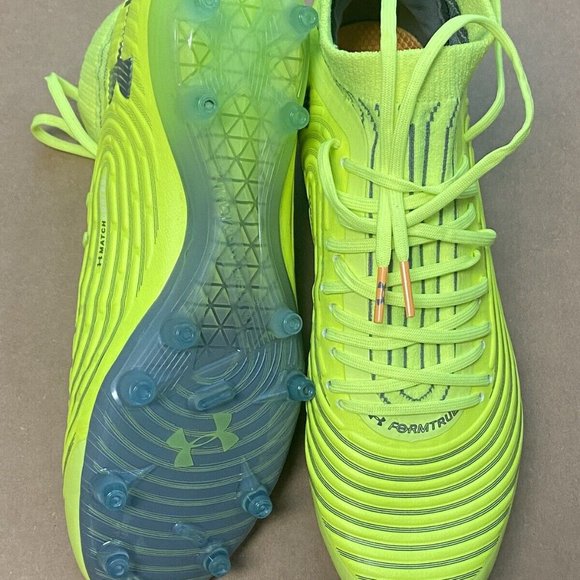 Under Armour Magnetico Control Pro MDFG Cleats Volt 3022144-301 Men Size 7 NWOB